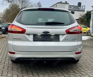 Ford Mondeo Turnier Ambiente *gepflegter Zustand* Bild 4