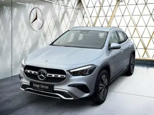 Mercedes-Benz GLA 200 Progressive AHK*LenkHz*Kam*EasyP*Keyless