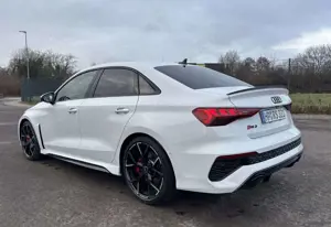 Audi RS3 TFSI Limousine quattro S tronic Bild 5