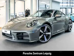 Porsche 992 911 Carrera SportDesign Lederpaket Sportabgas Surr