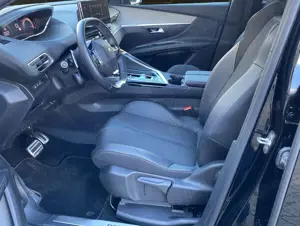 Peugeot 5008 GT Facelift*Navi*ACC*Kamera*7Sitze* Bild 4