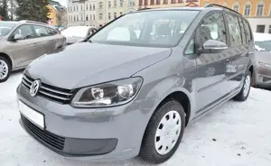 Volkswagen Touran BMT 1.6 TDI Klima Sitzheizung AHK Tüv neu
