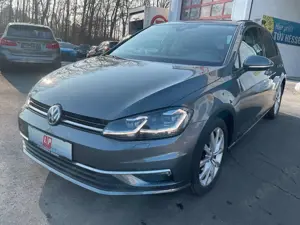 Volkswagen Golf VII 1.5 TSI  Highline LED Navi ACC PDC SHZ