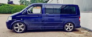 Volkswagen T5 Multivan 2.5TDI HU 12/27 • AHK ALU Tiefer