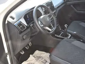 Volkswagen T-Cross 1.0 TSI 70 kWLife Goal/NaviACC/Winterp/Led/ALU Bild 2