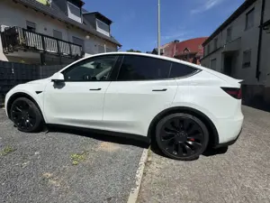 Tesla Model Y Performance AWD | Garantie | Autopilot | 4800km Bild 5