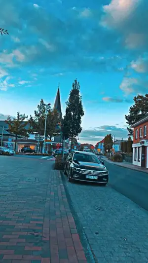 Volkswagen Passat Variant 2.0 TDI SCR 4Motion DSG Elegance R-line Bild 4