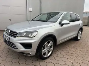 Volkswagen Touareg V6 TDI *ACC/Standh./20"/VW-Scheckheft*