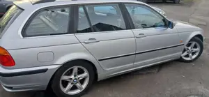 BMW 320 320i touring Comfort Edition
