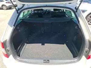 Skoda Octavia Combi Ambition 2.0 TDI DSG Bild 5