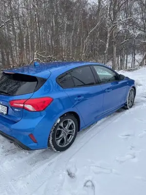 Ford Focus Focus 1.0 EcoBoost Hybrid ST-LINE 114 kW Bild 2