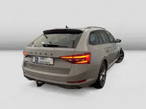 Skoda Superb Combi 1.5TSI DSG Sportline AHK DCC Matrix Bild 4