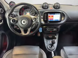 smart forFour forfour BRABUS *Faltdach*CoolMedia*JBL*Kamera*S Bild 3