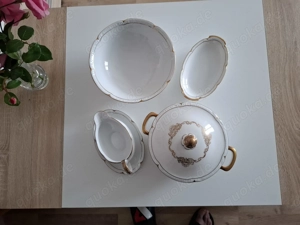 Speiseservice Karola von Koenigszelt (1930) für 12 Personen (Porzellan)