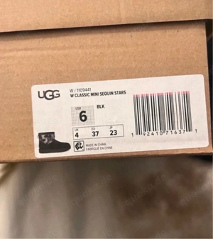 UGG Classic Mini Sequin Stars Stiefel schwarz Gr. 37