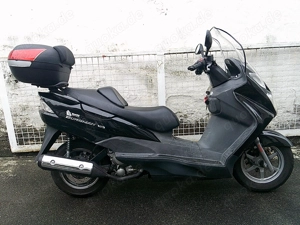 Suzuki Burgman 125