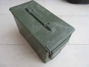 Munitionskiste l  B H 30x15,5 x19,  Metall 2,6 kg, benutzt, Markierung S.C.F  