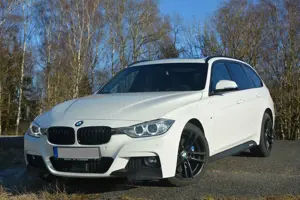 BMW 330 330d Touring xDrive Sport-Aut. Blue Performance