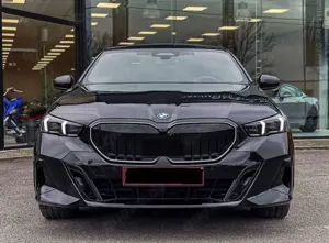 BMW 550 e xDrive A Plug-in Hybrid