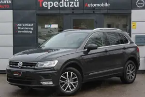 Volkswagen Tiguan 4Motion DSG*ACC*LED*AHK*SPUR*TOT*1.HAND*