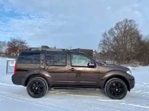 Nissan Pathfinder Pathfinder 2.5 dCi SE