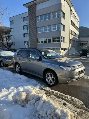 Mitsubishi Outlander 2.2 DI-D 4WD Automatik Intense