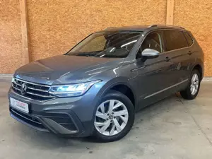 Volkswagen Tiguan Allspace 4Motion/LED/AHK/HUD/R-KAM/ACC/SH