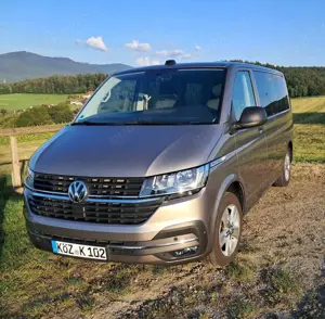 Volkswagen T6.1 Multivan Kurz Trendline, ACC, AHK, ALU, Top Ausstattung