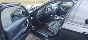 BMW 330 330d Touring Sport-Aut. Sport Line Bild 2