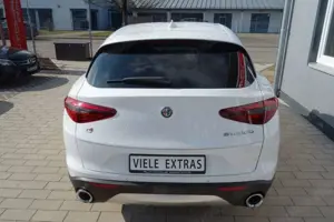 Alfa Romeo Stelvio Super Q4 2,2 JTDM Allrad/Navi/Leder/Pdc Bild 5