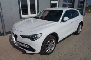 Alfa Romeo Stelvio Super Q4 2,2 JTDM Allrad/Navi/Leder/Pdc
