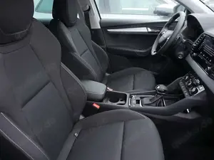 Skoda Karoq 1.5 TSI Tour DSG AHK Kessy Navi RüKa Sitzh Bild 5