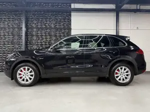 Porsche Cayenne Diesel 1. HAND*PANO*LEDER*BREMSÄTZE NEU Bild 4