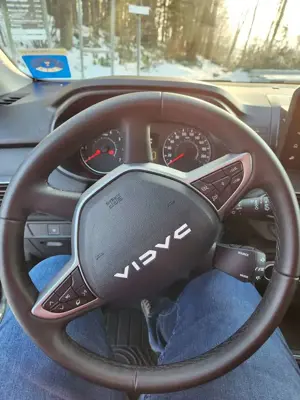 Dacia Sandero Stepway TCe 90 CVT Extreme Bild 5