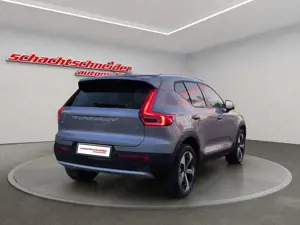 Volvo XC40 B3 B DKG Core+WinterPak.+360°+SOFORT Bild 3
