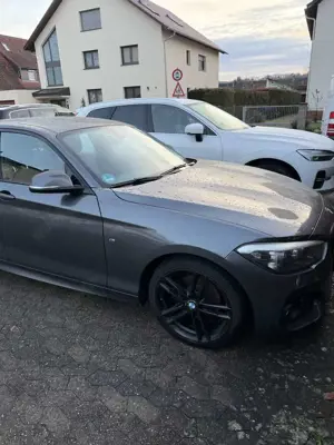 BMW 120 120i Aut. Edition M Sport Shadow Bild 3