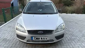 Ford Focus 1.6 16V Trend Bild 2