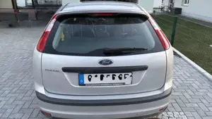 Ford Focus 1.6 16V Trend Bild 4