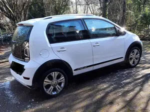 Volkswagen up! up! (BlueMotion Technology) cross up!