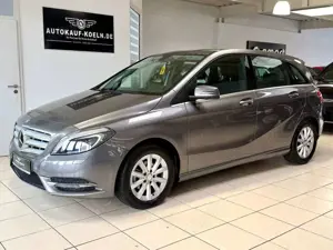 Mercedes-Benz B 180 Automatik/Nur 49.000km/Navi/Xenon