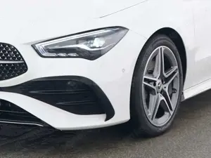 Mercedes-Benz CLA 200 SB AMG Pano/AHK/LED/Kamer/Tot/MBUX/elHec Bild 2