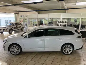 Peugeot 308 Active Pack EAT 8 18 Zoll Alu
