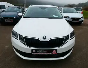 Skoda Octavia Combi 2.0 TDI DSG/ ACC/ NAVI/ AHK Bild 5