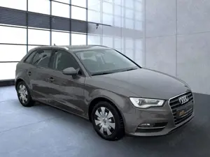 Audi A3 Sportback attraction*XEN*PDC*Navi*SHZ*8-fach* Bild 3