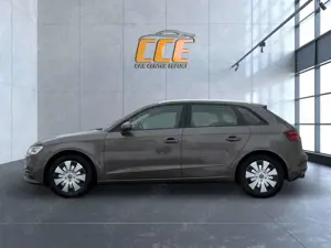 Audi A3 Sportback attraction*XEN*PDC*Navi*SHZ*8-fach* Bild 4