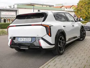 Kia EV4 81,4 kWh GT-Line Navi Panorama HeadUp 360° Bild 3