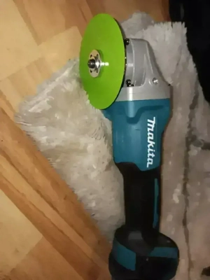 Makita - DGA404 - 100mm