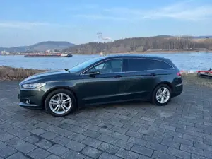 Ford Mondeo Turnier 2.0  Titanium LED/Navi/Keyfree/ Bild 2