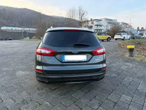 Ford Mondeo Turnier 2.0  Titanium LED/Navi/Keyfree/ Bild 4
