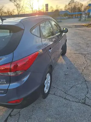 Hyundai iX35 2.0 CRDi 4WD Automatik Style Bild 1